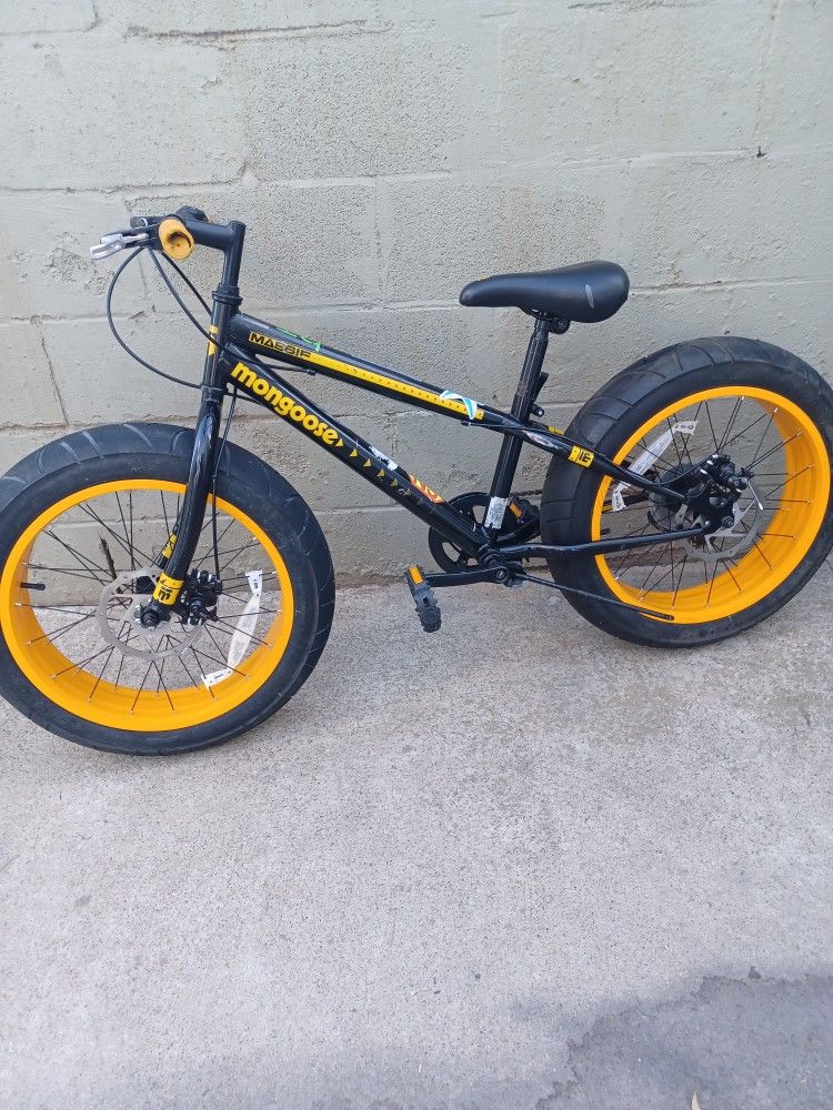 MONGOOSE  Size 20 Speed 7 Frame 11