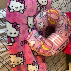 Hello Kitty Blanket 💕💕