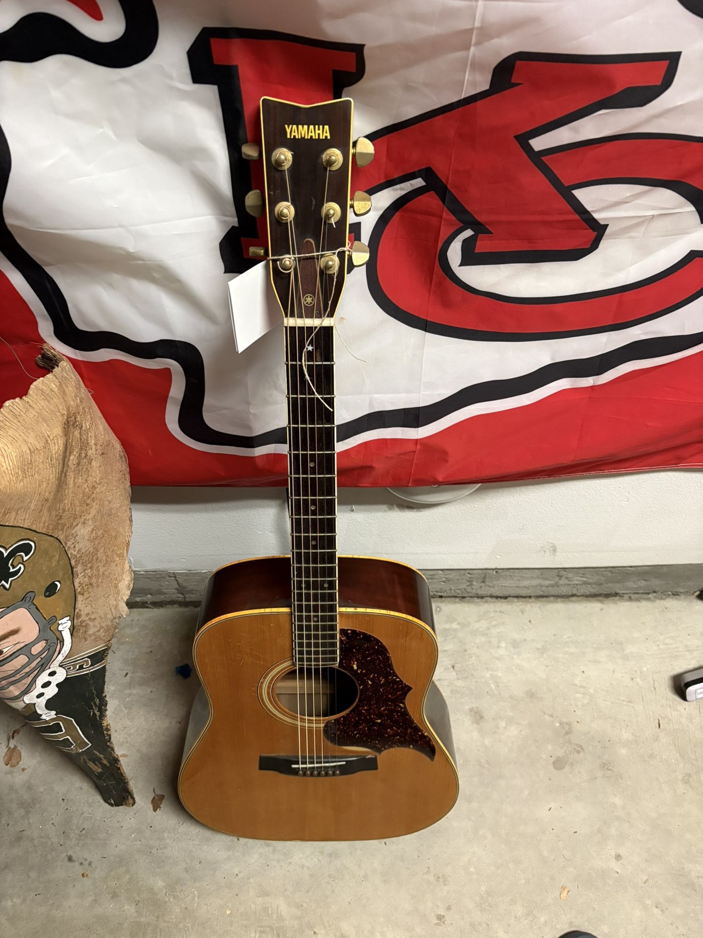Yamaha FG 201 Guitar