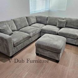 Grey comfy sectional w/ ottoman