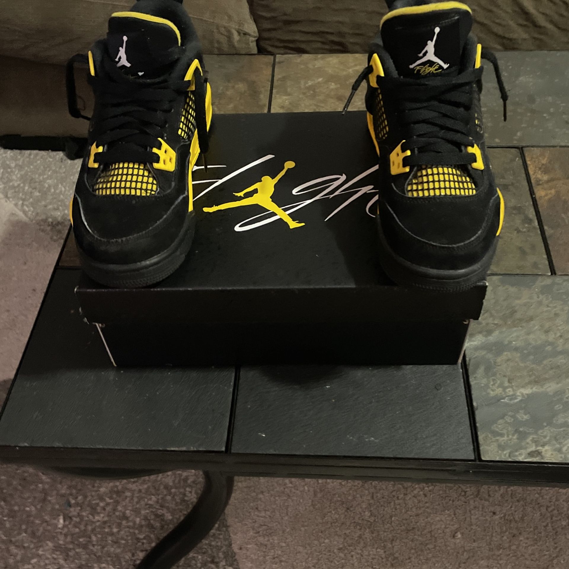 Jordan 4 Yellow Thunders 5’5 Youth