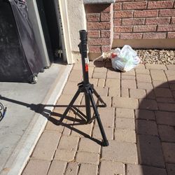 Proline Tripod Stand
