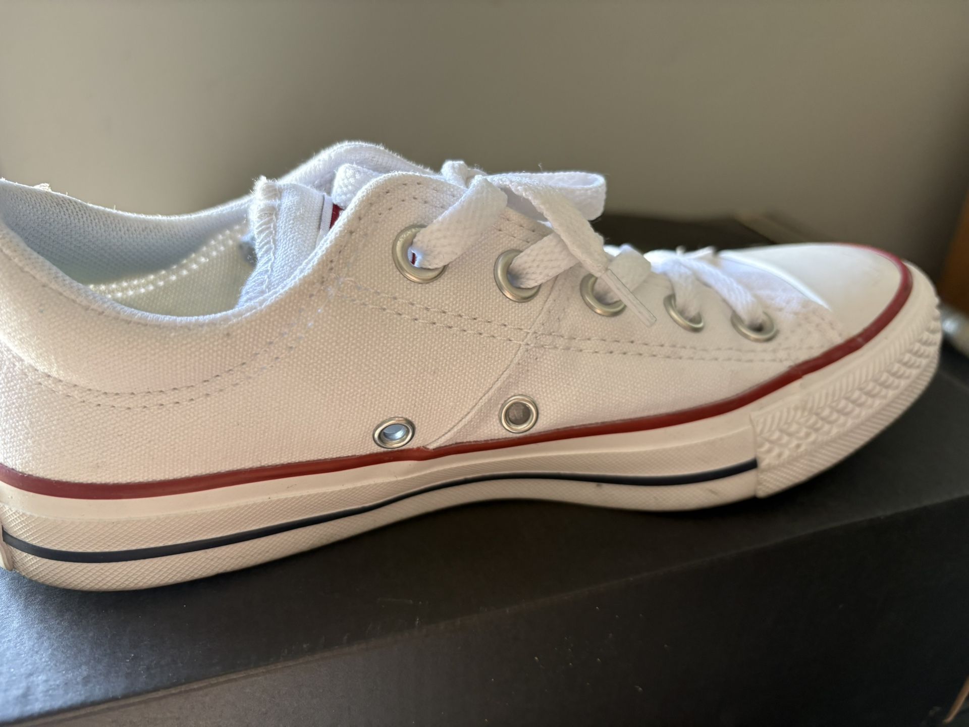 Size 6 Converse