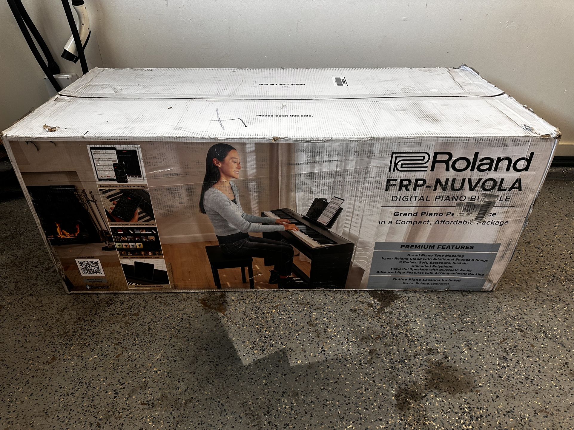 ROLAND FRP-NUVOLA DIGITAL PIANO
