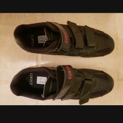 Gyro road Bike Shoes  Size 12.5 (47) Clips Nof Included 