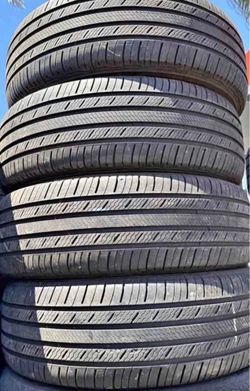235/65/18 Michelin set de llantas usadas en buenas condiciones las 4