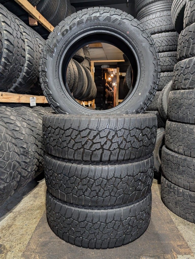 275/60R20
Falken Tires
$75/Tire 