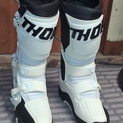 Size 10 THOR RIDING BOOTS