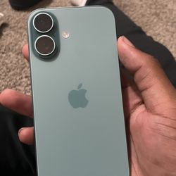 iPhone 16