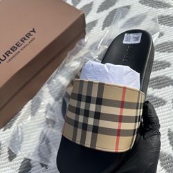 Burberry Slides 