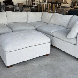 6 PIECE MODULAR SECTIONAL WITH OTTOMAN 