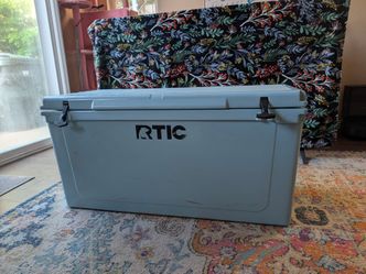 RTIC 145 QT Ultra-Tough Hard Cooler (Includes Divider & Basket)