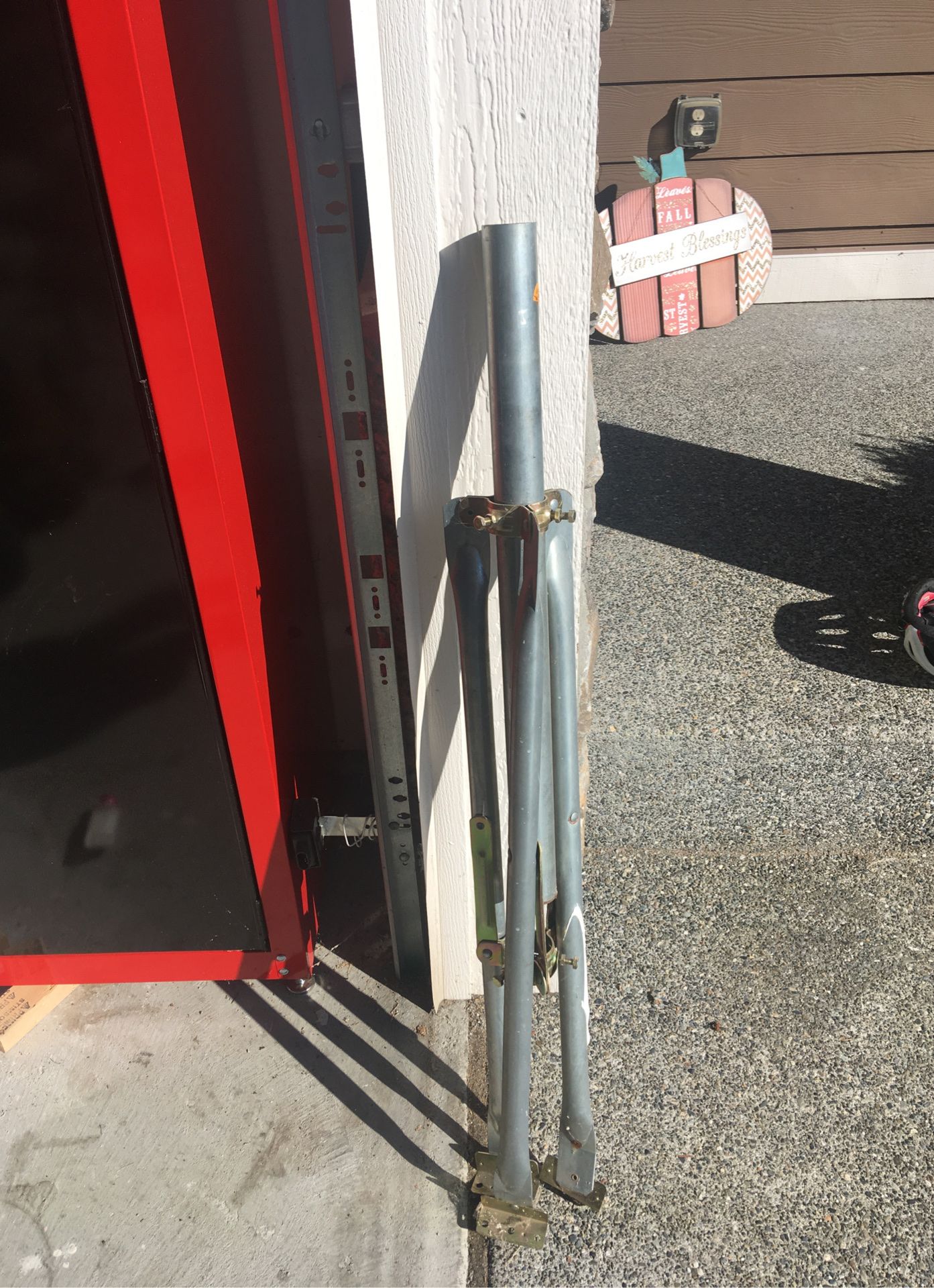 DirectTV / Dish / RV satellite mount.