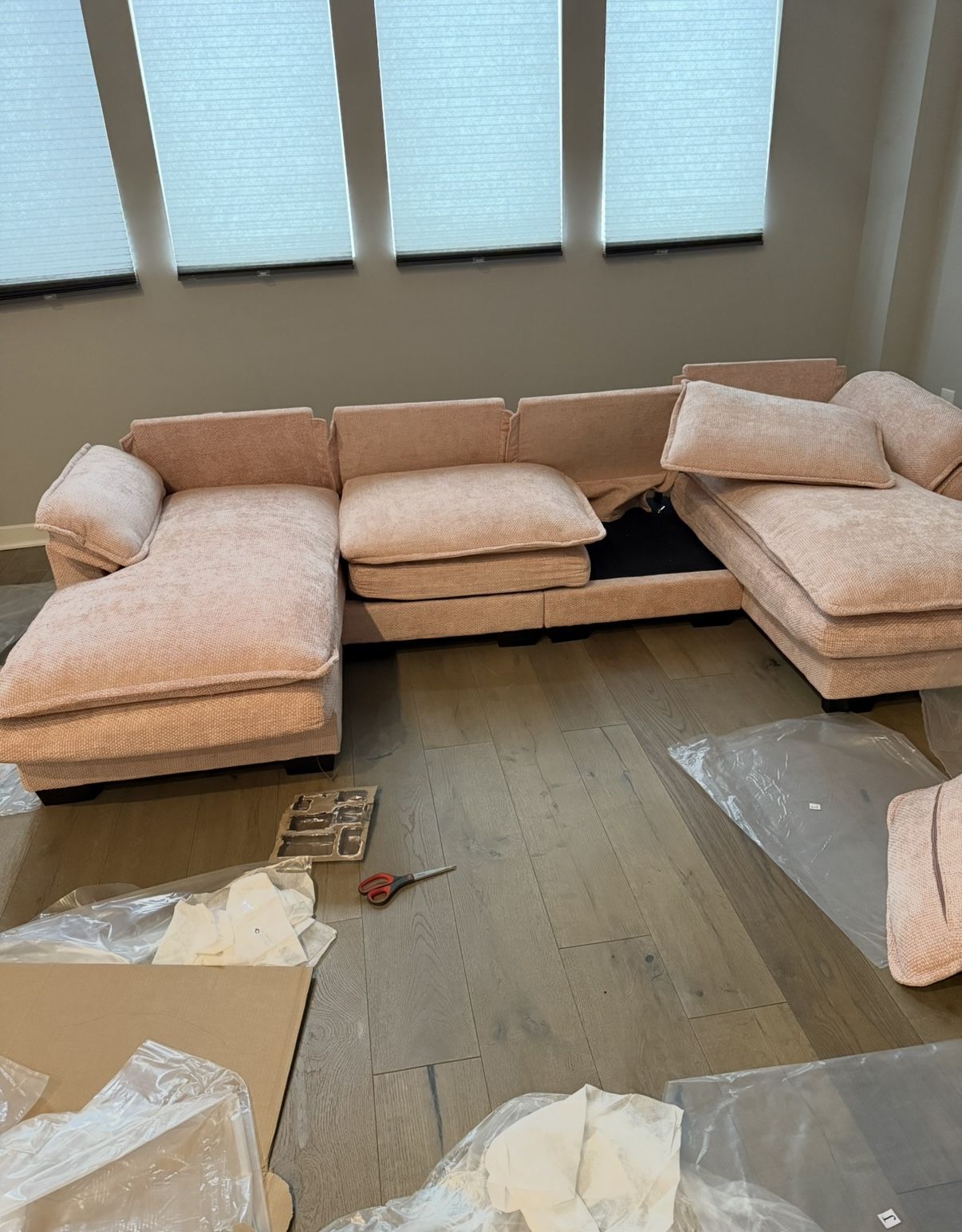 L Shaped Couch. Light Pink Color 