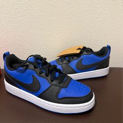 Boys Nike Court