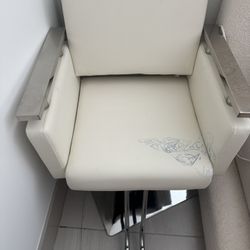 MUA/BARBER/Hair Stylist Chair 