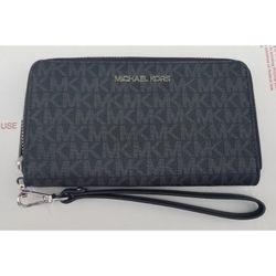 MICHAEL KORS JET SET TRAVEL WRISTLET WALLET BLACK NWT 💖💖💖firm Price No Offers ❌❌