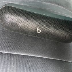 Beats Pill 