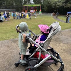 UPPAbaby Vista Frame, Wheels, And Basket 
