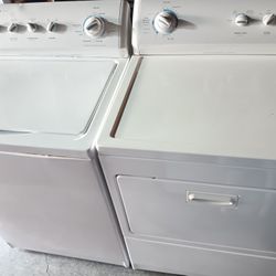 Kenmore Top Load Washe And Dryer Set 