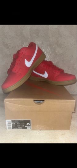 Nike SB Dunk Low "University Red Gum"