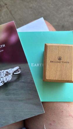 Platinum Brilliant Earth Ring -Size 7.5