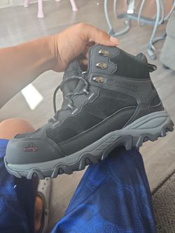 Nortiv8 hiking/ work boots. Steel toe and waterproof