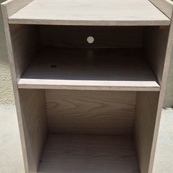 Wooden Shelves With Wheels