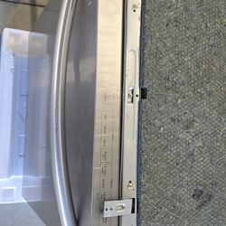 SAMSUNG DISHWASHER LIKE NEW