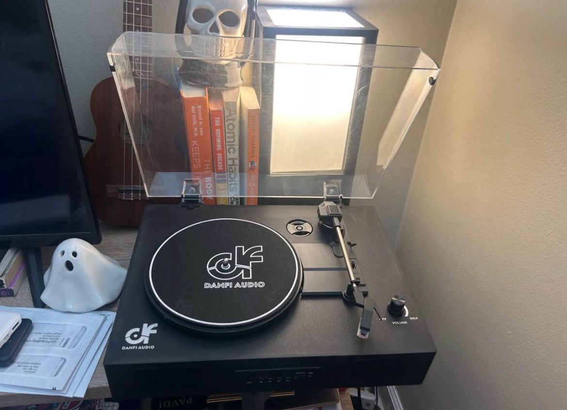 Record player with Bluetooth capabilities