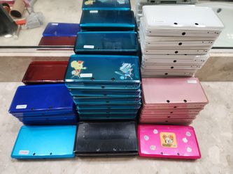 1X Nintendo 3ds With 64gb memory card