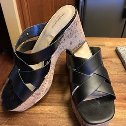 Liz Claiborne women’s slip on wedge heel women’s size 9