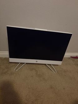 HP All in One Desktop Computer Broken Screen Powers On Keyboard and Mouse Included