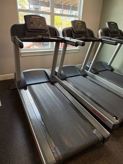 Life fitness  treadmill