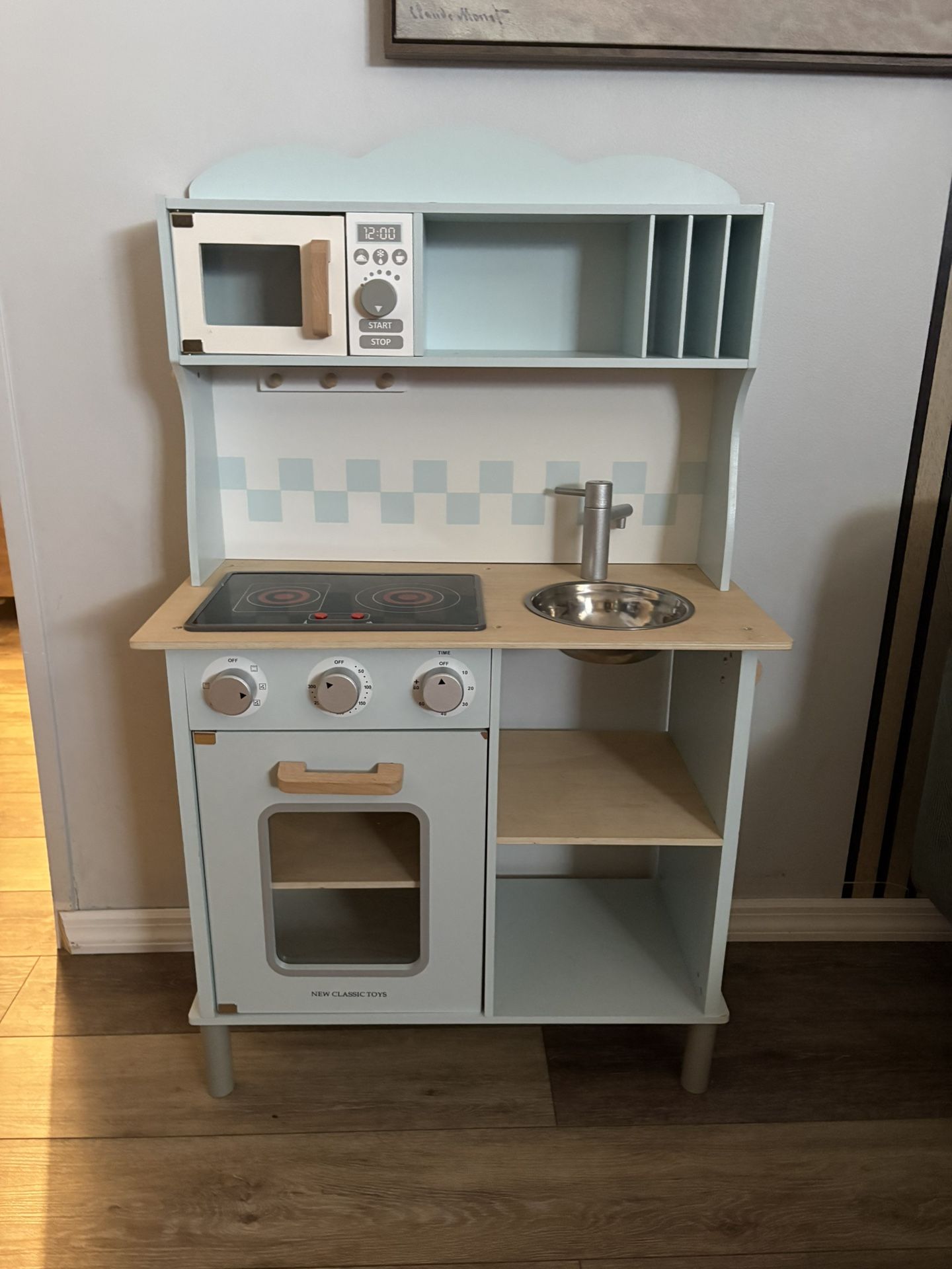 Play Kitchen