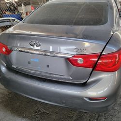 2015 Infiniti Q50 Only Parts Solamente Partes 