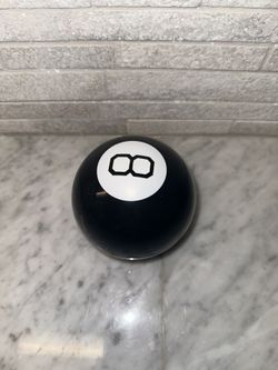 Magic 8 Ball Toy 🎱