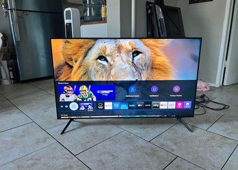 QLED Samsung 65 inch smart tv 120hz free delivery