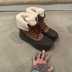 Men Uggs 