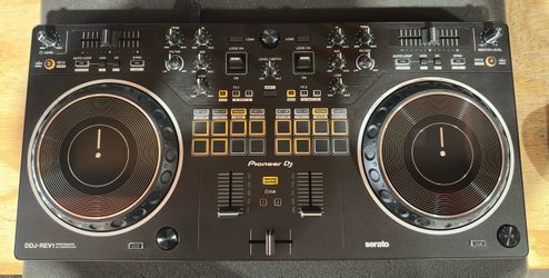 Pioneer DJ DDJ-REV1 DJ Controller
