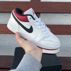 Jordan 1 Low Gym Red Size 5y/6.5W - Read Description 