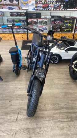 K6plus teen size 500w 48 V ( 31 mph/55miles battery) blue