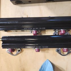 Mercury Optimax Fuel Rails And Parts.