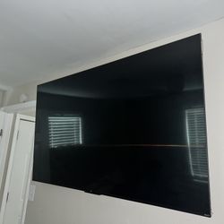 65 Inch Roku Tv And Ipad 12.9
