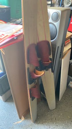 Skis
