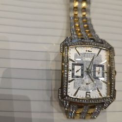 Mens Stainless Steel Gold Plated Bulova Watch With Stackrosty Crystal 