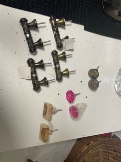 Cabinet knobs