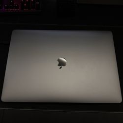 MacBook Pro 16 Inch