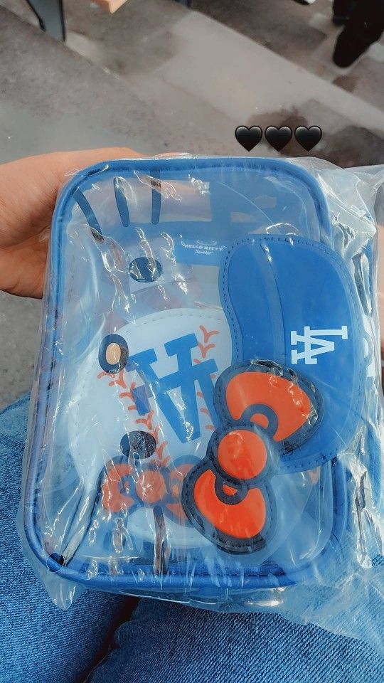 Hello Kitty Dodger Bag And Wallet