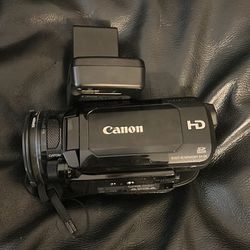 Canon Vixia HFS21